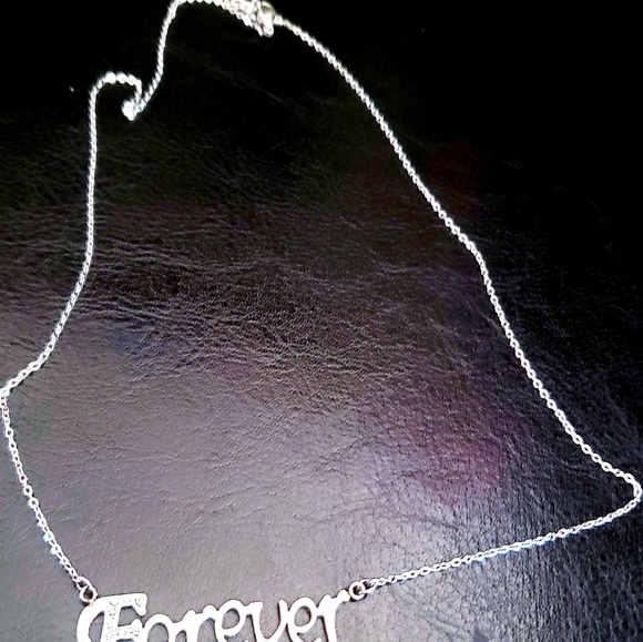 Forever necklace - Picture 2 of 2